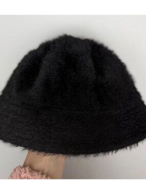 Urban Outfitters Black Fuzzy Bucket Hat Faux Fur Streetwear Y2K Osfa Women’s